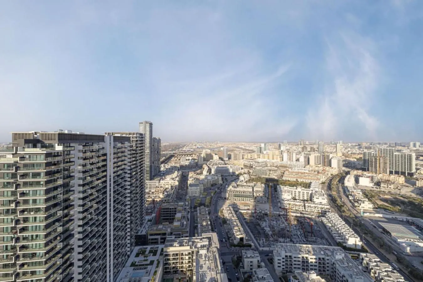Large New Apartment Pool In Jvc Community Dubai 0*,
