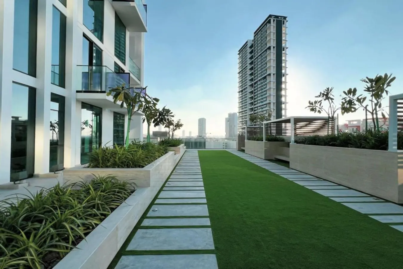 Large New Apartment Pool In Jvc Community Dubai